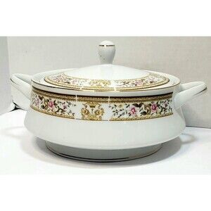 Wallace Heritage Daphne 7¾" Round Covered Vegetable Bowl – Read Details